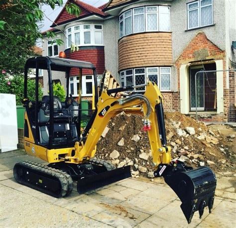 Mini Digger Hire in Meopham In Kent 